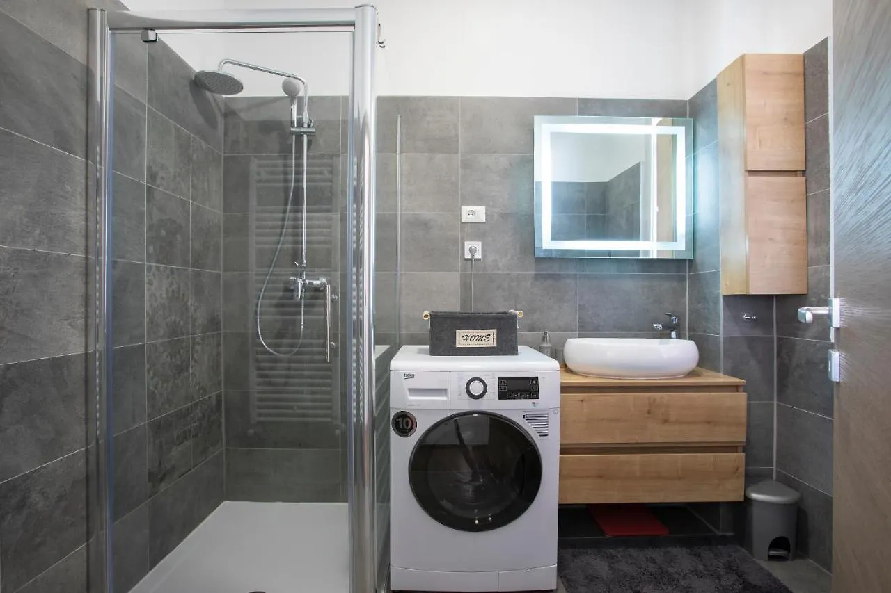 Polai Panorama Apartments With Free Parking 0*, بولا